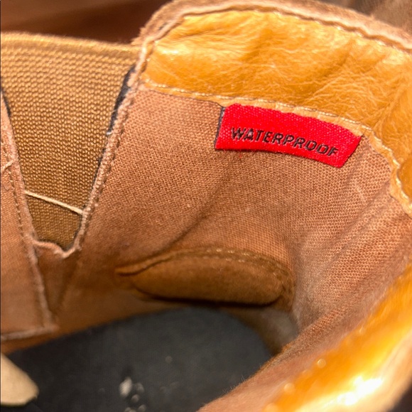 Sorel women’s Tan Ankle Boots with Black Sole - Picture 11 of 14